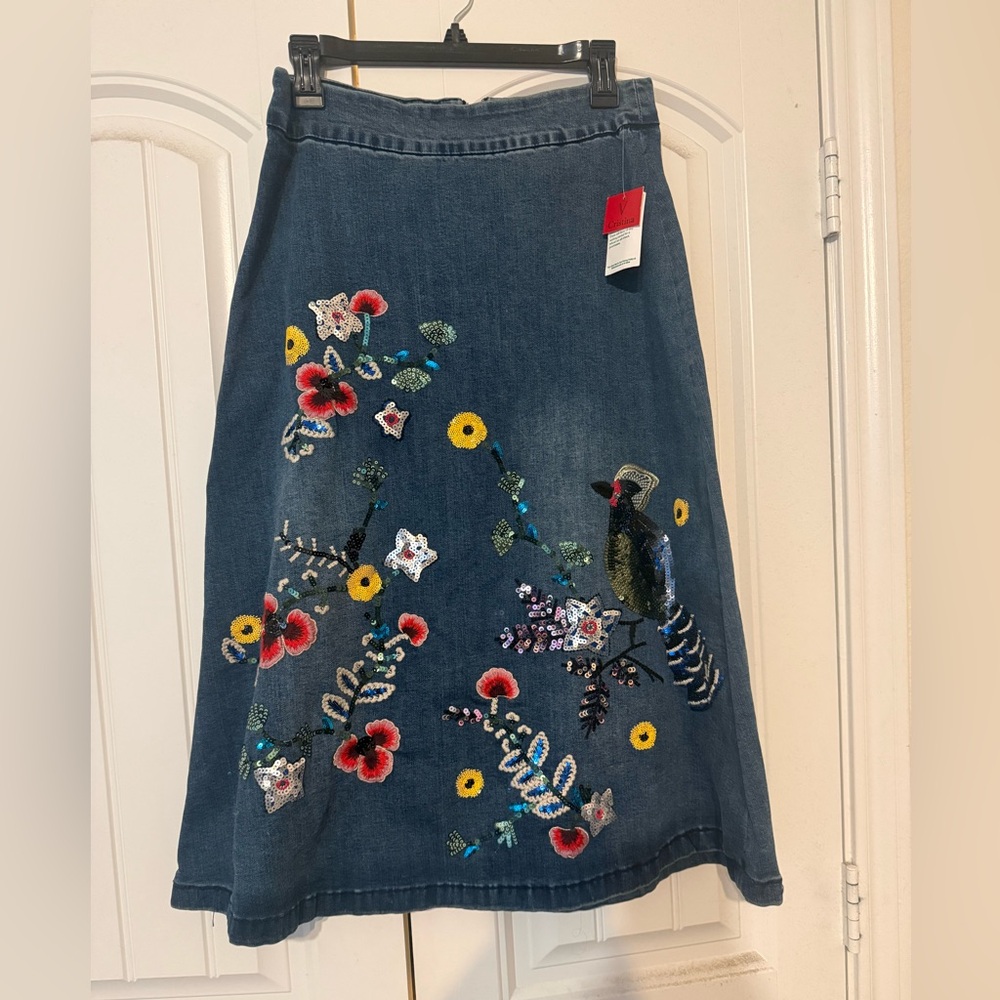 V Cristina Denim Skirt with Colorful Floral Embroidery